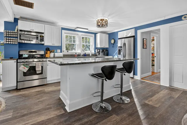 $589,900 | 137 Durham Road, Freeport, ME 04032