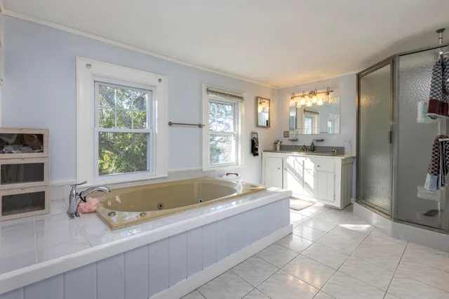 $589,900 | 137 Durham Road, Freeport, ME 04032