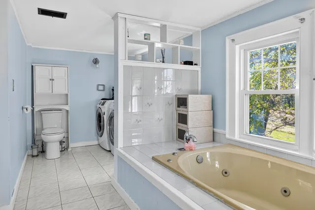 $589,900 | 137 Durham Road, Freeport, ME 04032