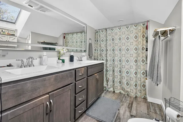 $589,900 | 137 Durham Road, Freeport, ME 04032