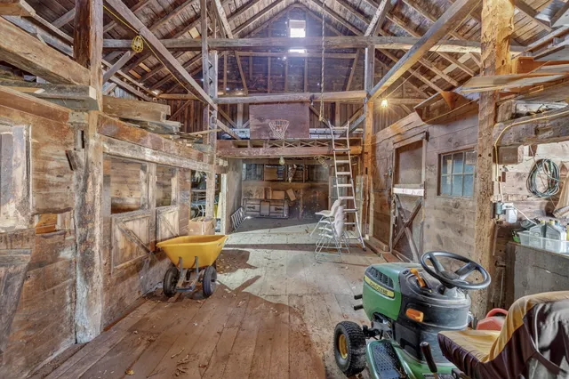 $589,900 | 137 Durham Road, Freeport, ME 04032