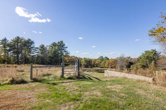 $589,900 | 137 Durham Road, Freeport, ME 04032