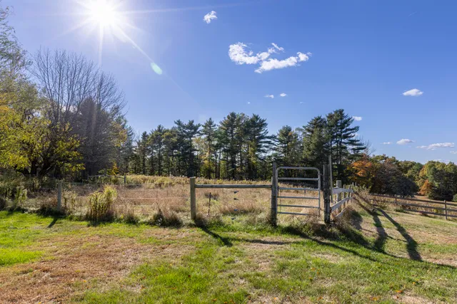 $589,900 | 137 Durham Road, Freeport, ME 04032