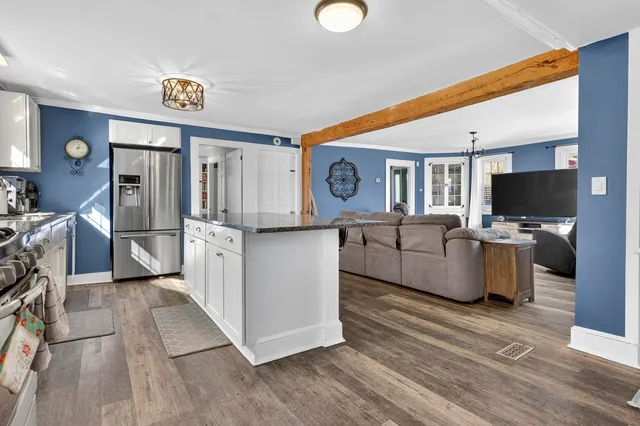 $589,900 | 137 Durham Road, Freeport, ME 04032