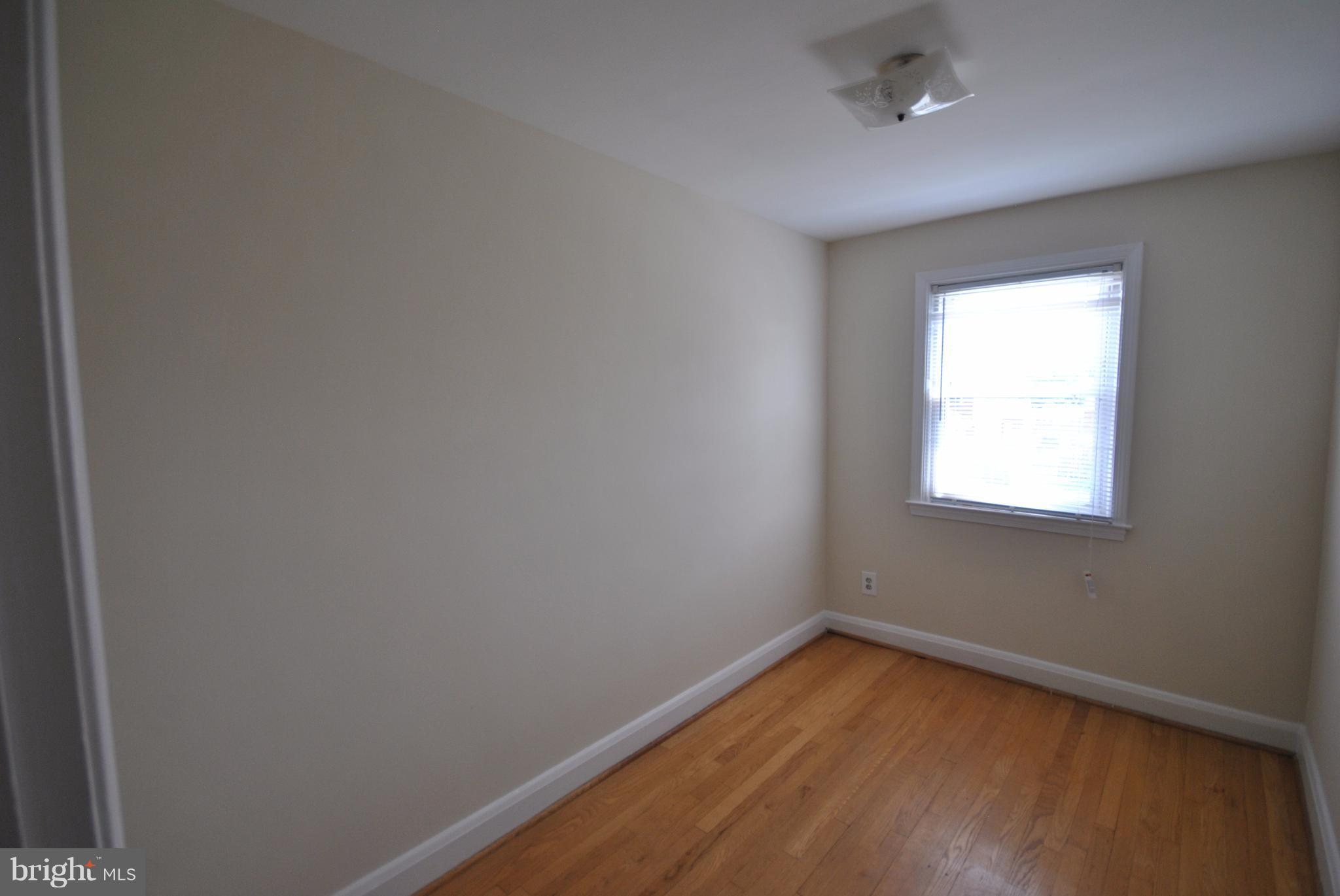 1110 Elm Road Baltimore, MD 21227 - Photo 15 of 30 Bedroom