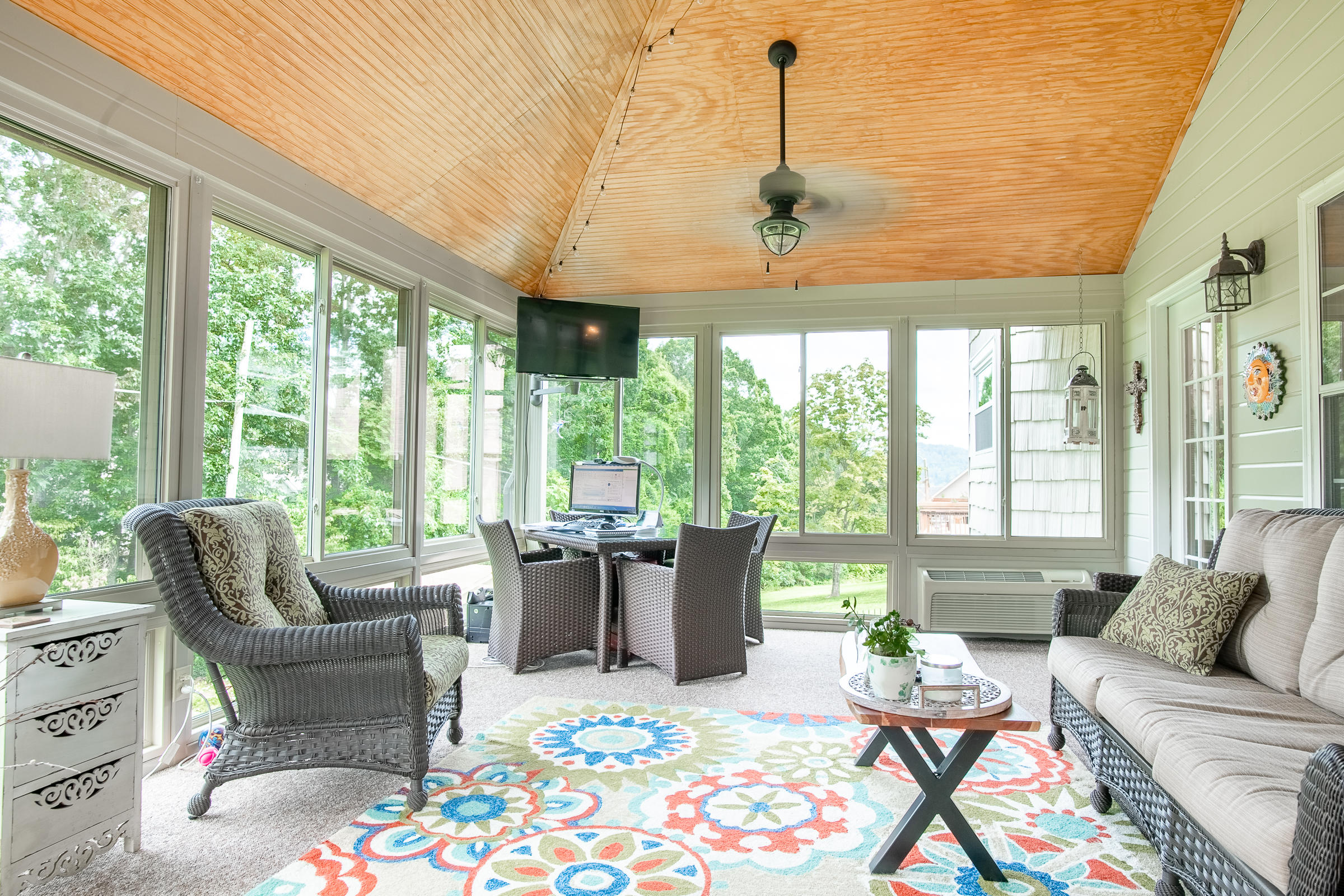 9403 Shadow Point Circle Chattanooga, TN 37421 - Photo 36 of 55 Sunroom