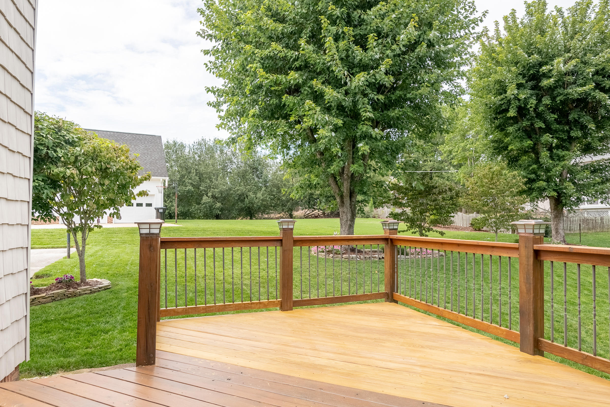 9403 Shadow Point Circle Chattanooga, TN 37421 - Photo 38 of 55 Deck