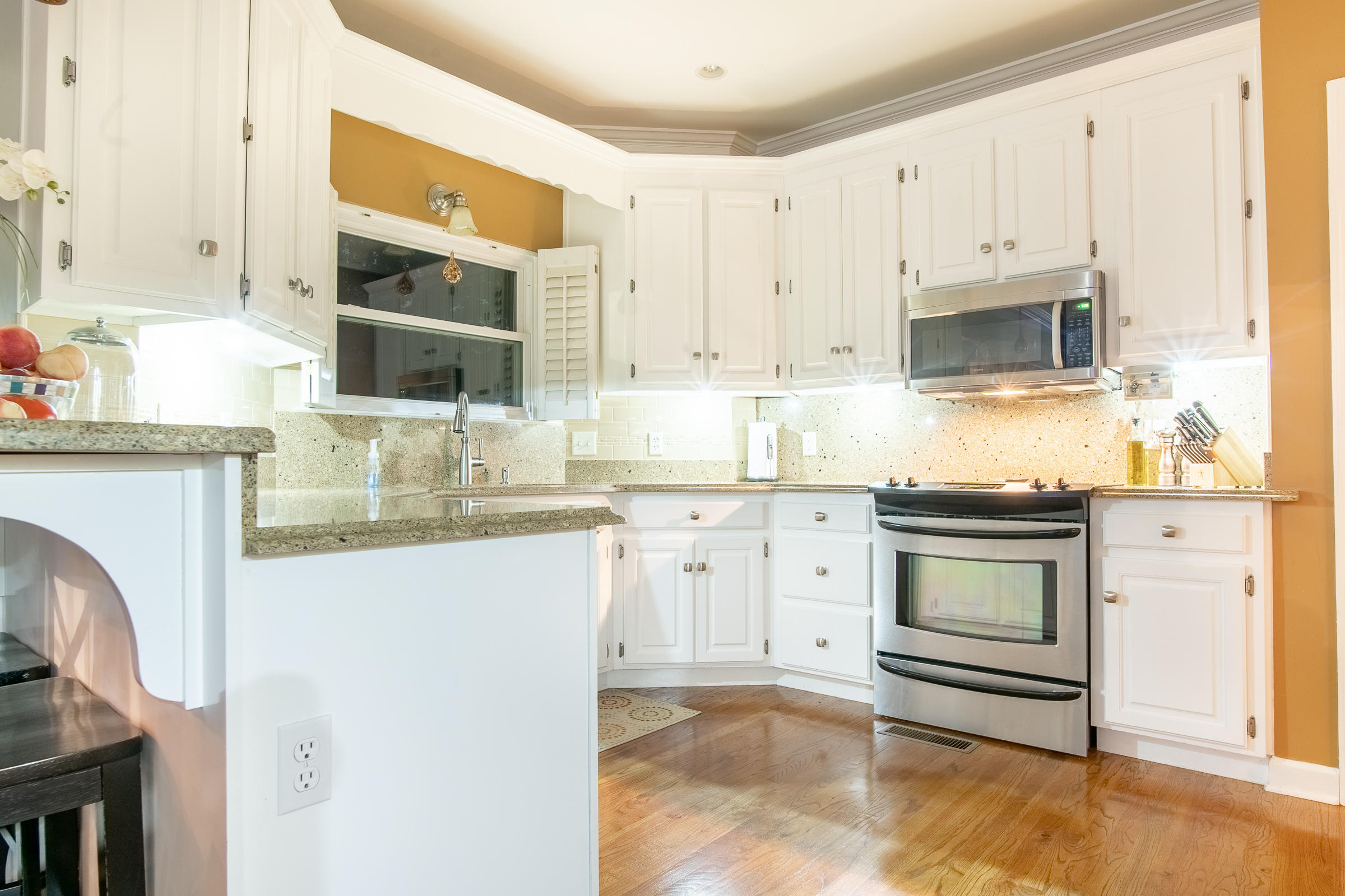 9403 Shadow Point Circle Chattanooga, TN 37421 - Photo 51 of 55 Under Cabinet Lighting