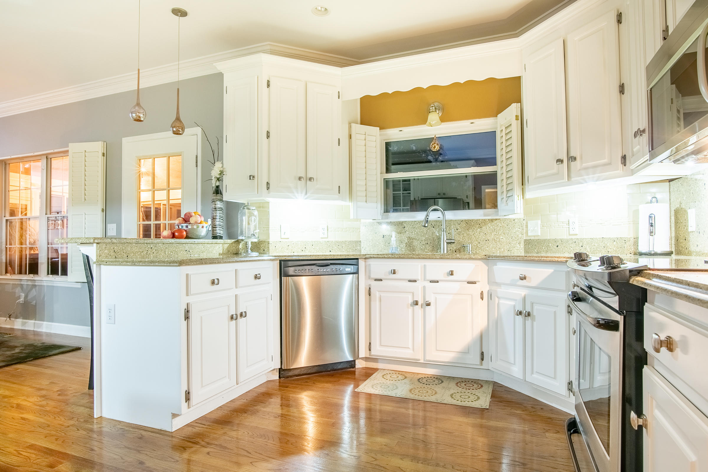 9403 Shadow Point Circle Chattanooga, TN 37421 - Photo 52 of 55 Under Cabinet Lighting