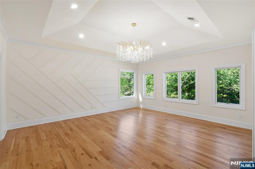 13 Harding Place Livingston, NJ 07039 - Photo 32 of 50
