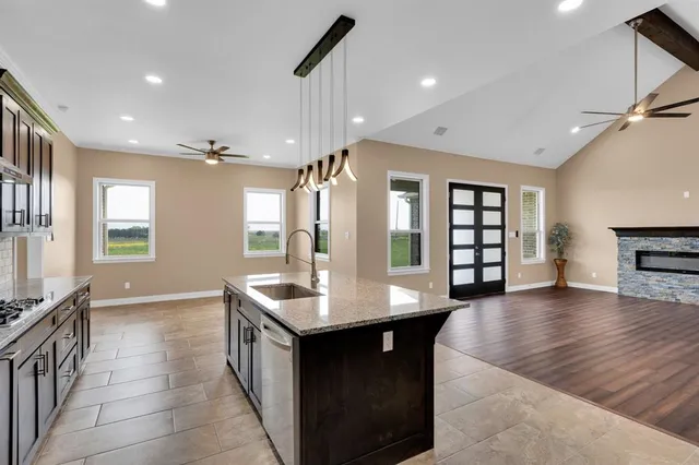 $630,000 | 350 Farrar Road, Waxahachie, TX 75165