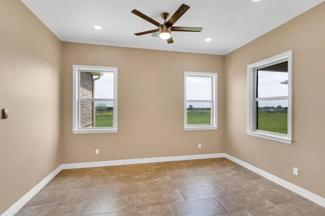 $630,000 | 350 Farrar Road, Waxahachie, TX 75165