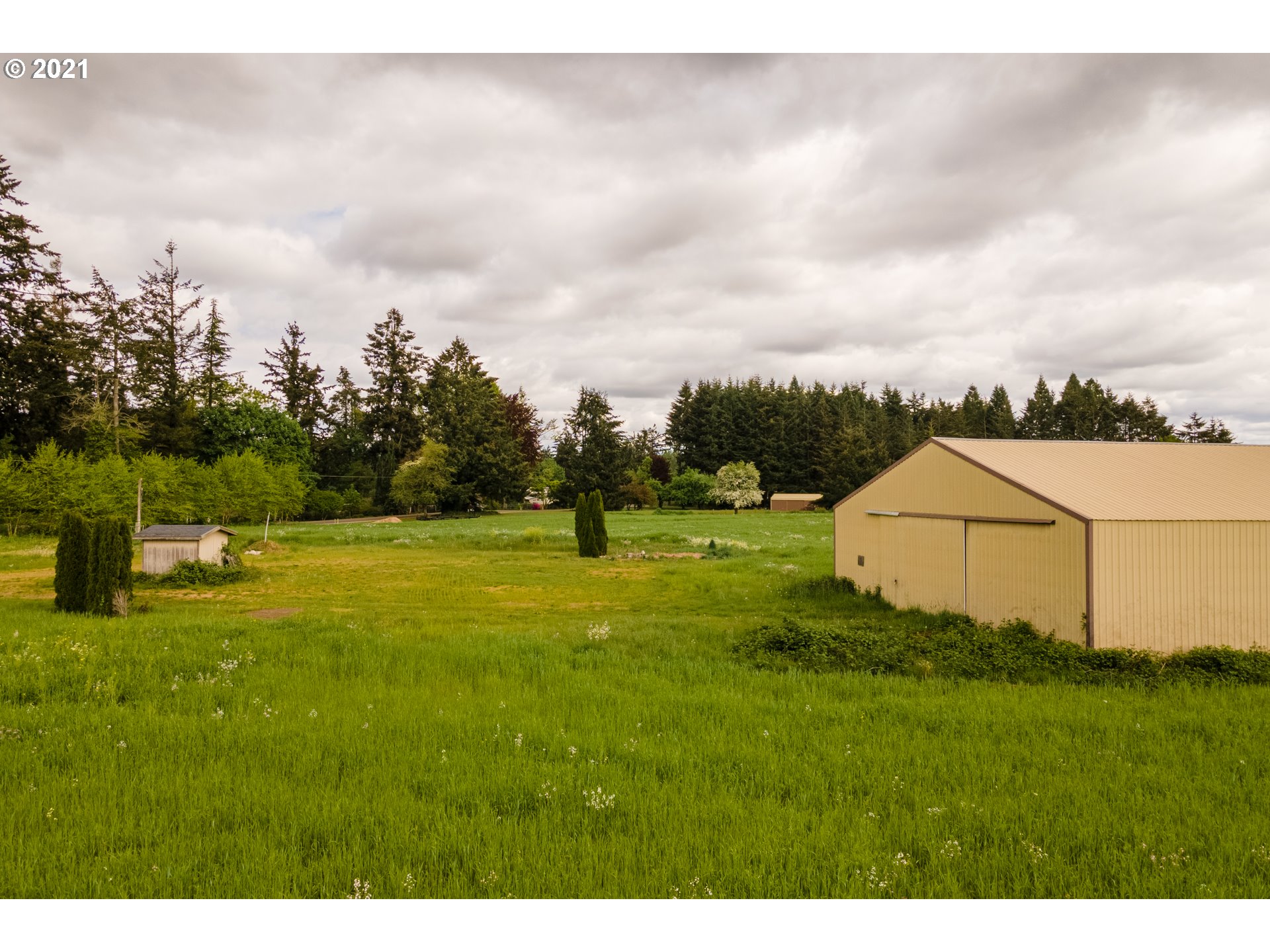 24560 Northeast Butteville Road Aurora, OR 97002 - Photo 16 of 23 Gallery Image 16