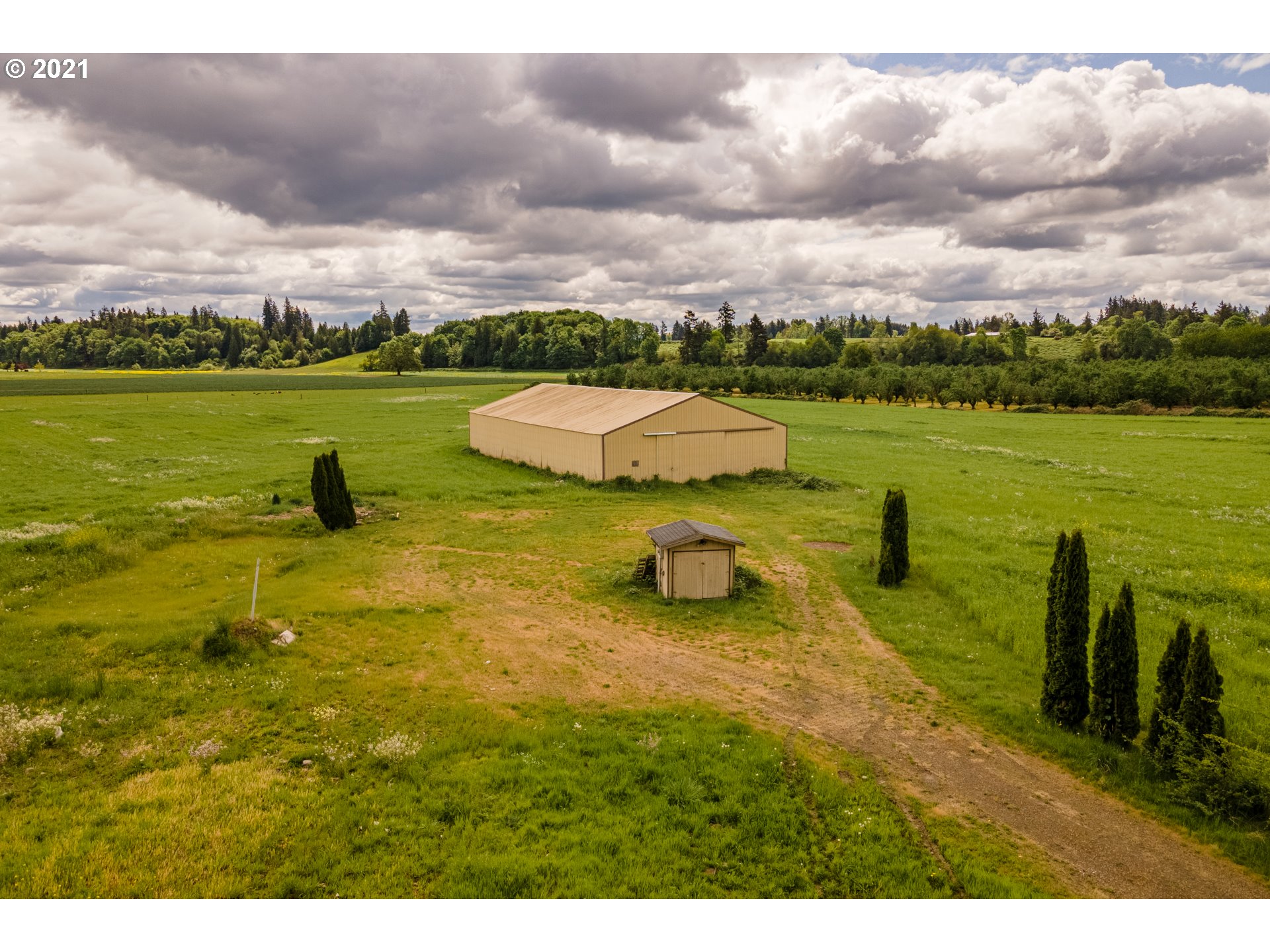24560 Northeast Butteville Road Aurora, OR 97002 - Photo 17 of 23 Gallery Image 17