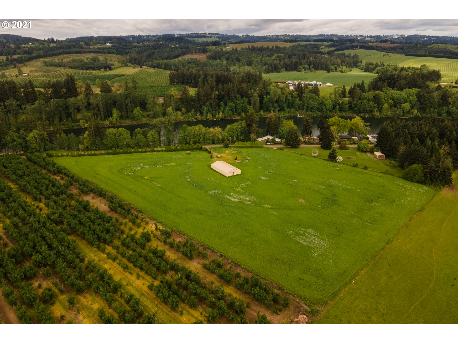 24560 Northeast Butteville Road Aurora, OR 97002 - Photo 8 of 23 Gallery Image 8