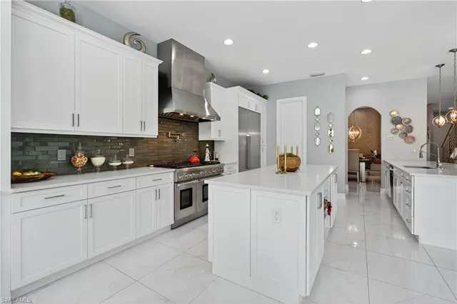 $2,359,000 | 14690 Reserve Place, Naples, FL 34109