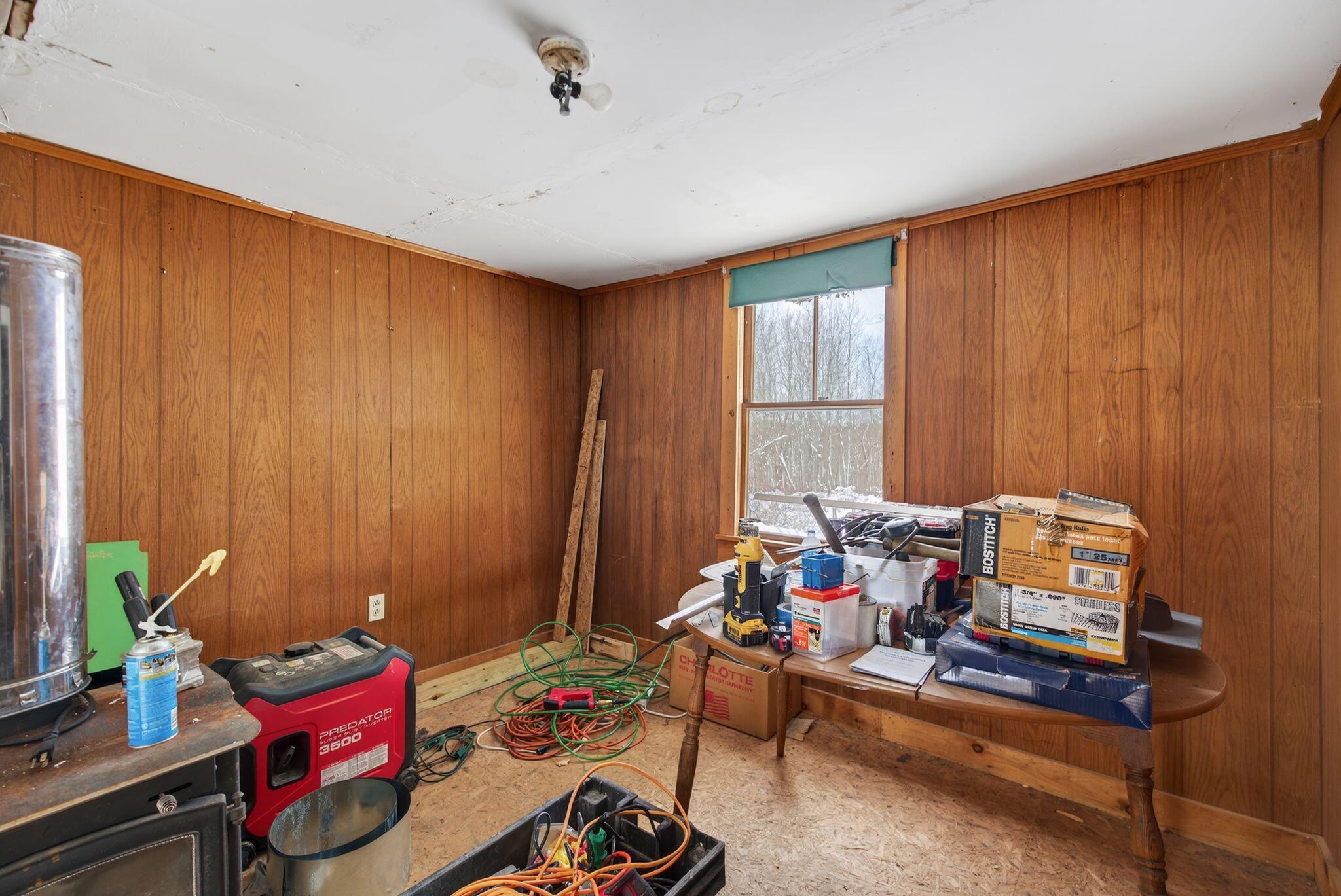 1344 Old Rte One Waldoboro, ME 04572 - Photo 17 of 24 Back Room