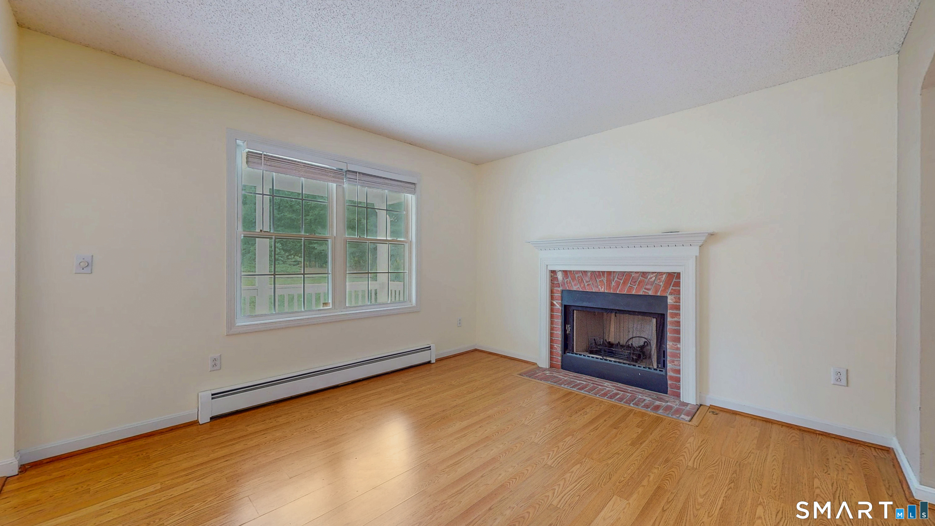 223 Walek Farms Road Manchester, CT 06040 - Photo 4 of 33 Gallery Image 4