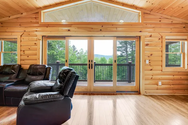 $589,000 | 23 Tuckers Way, Naples, ME 04055