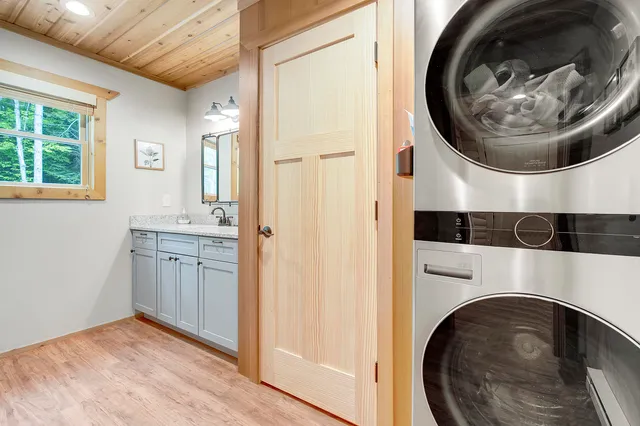 $589,000 | 23 Tuckers Way, Naples, ME 04055