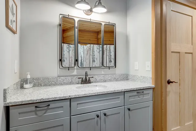 $589,000 | 23 Tuckers Way, Naples, ME 04055