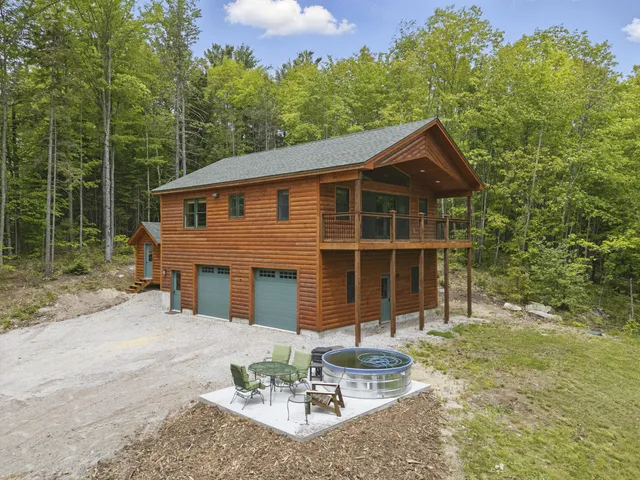 $589,000 | 23 Tuckers Way, Naples, ME 04055