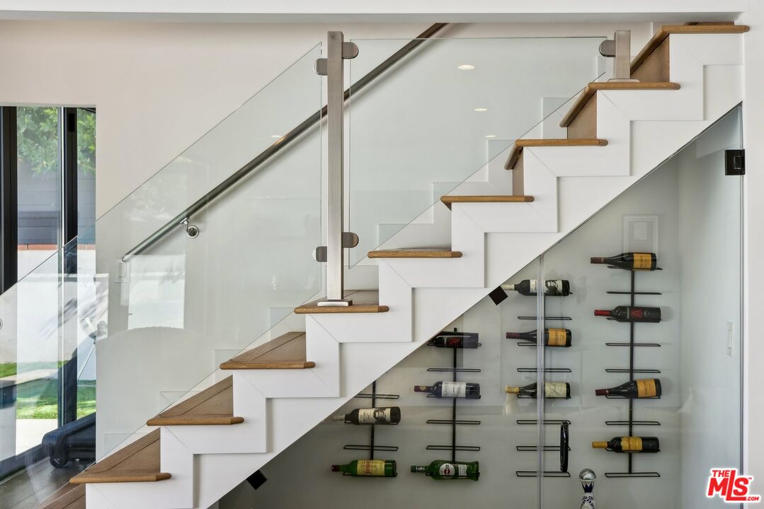 1506 Walgrove Avenue Los Angeles, CA 90066 - Photo 8 of 25 a view of entryway and hall with wooden floor