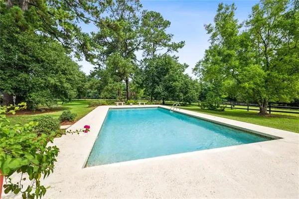 $1,150,000 | 84132 Holliday Road, Folsom, LA 70437