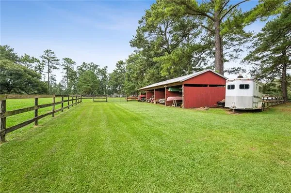 $1,150,000 | 84132 Holliday Road, Folsom, LA 70437