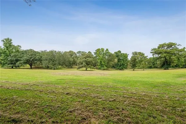 $1,150,000 | 84132 Holliday Road, Folsom, LA 70437