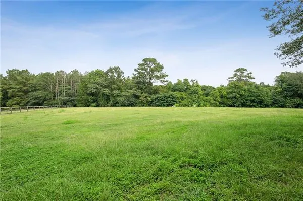 $1,150,000 | 84132 Holliday Road, Folsom, LA 70437