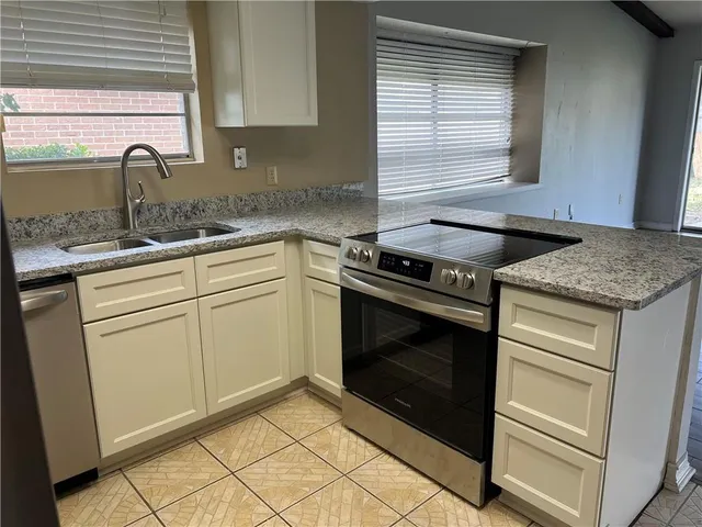 $244,900 | 755 Ridgewood Loop, Mandeville, LA 70471