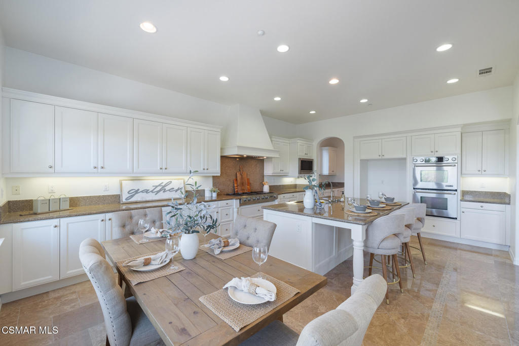 13290 Red Bird Court Moorpark, CA 93021 - Photo 18 of 73