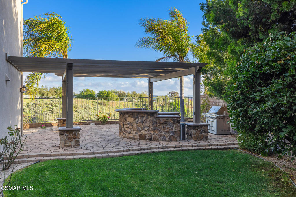 13290 Red Bird Court Moorpark, CA 93021 - Photo 48 of 73