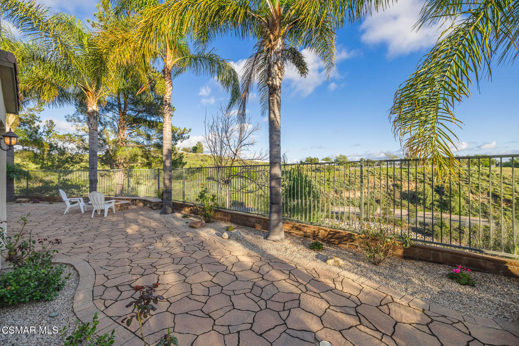 13290 Red Bird Court Moorpark, CA 93021 - Photo 49 of 73