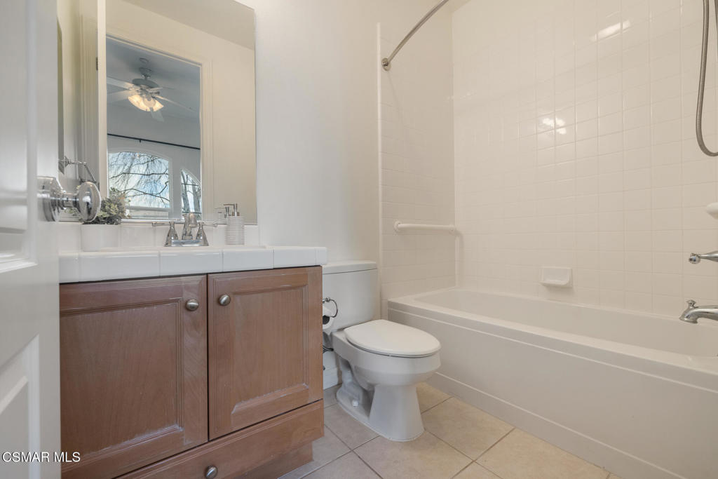 13290 Red Bird Court Moorpark, CA 93021 - Photo 5 of 73