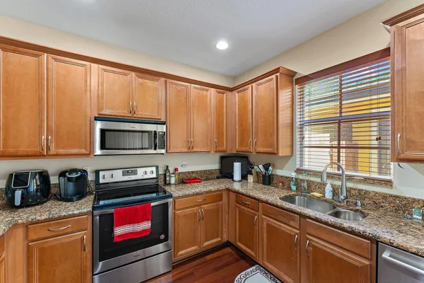 $3,600 | 150 Lismore Lane, Jupiter, FL 33458