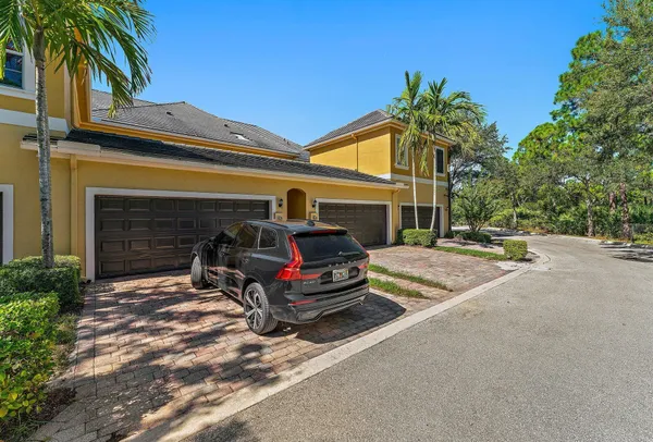 $3,600 | 150 Lismore Lane, Jupiter, FL 33458