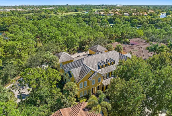 $3,600 | 150 Lismore Lane, Jupiter, FL 33458