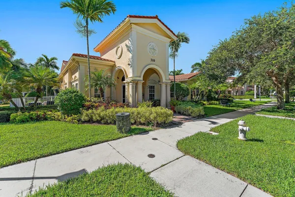 $3,600 | 150 Lismore Lane, Jupiter, FL 33458