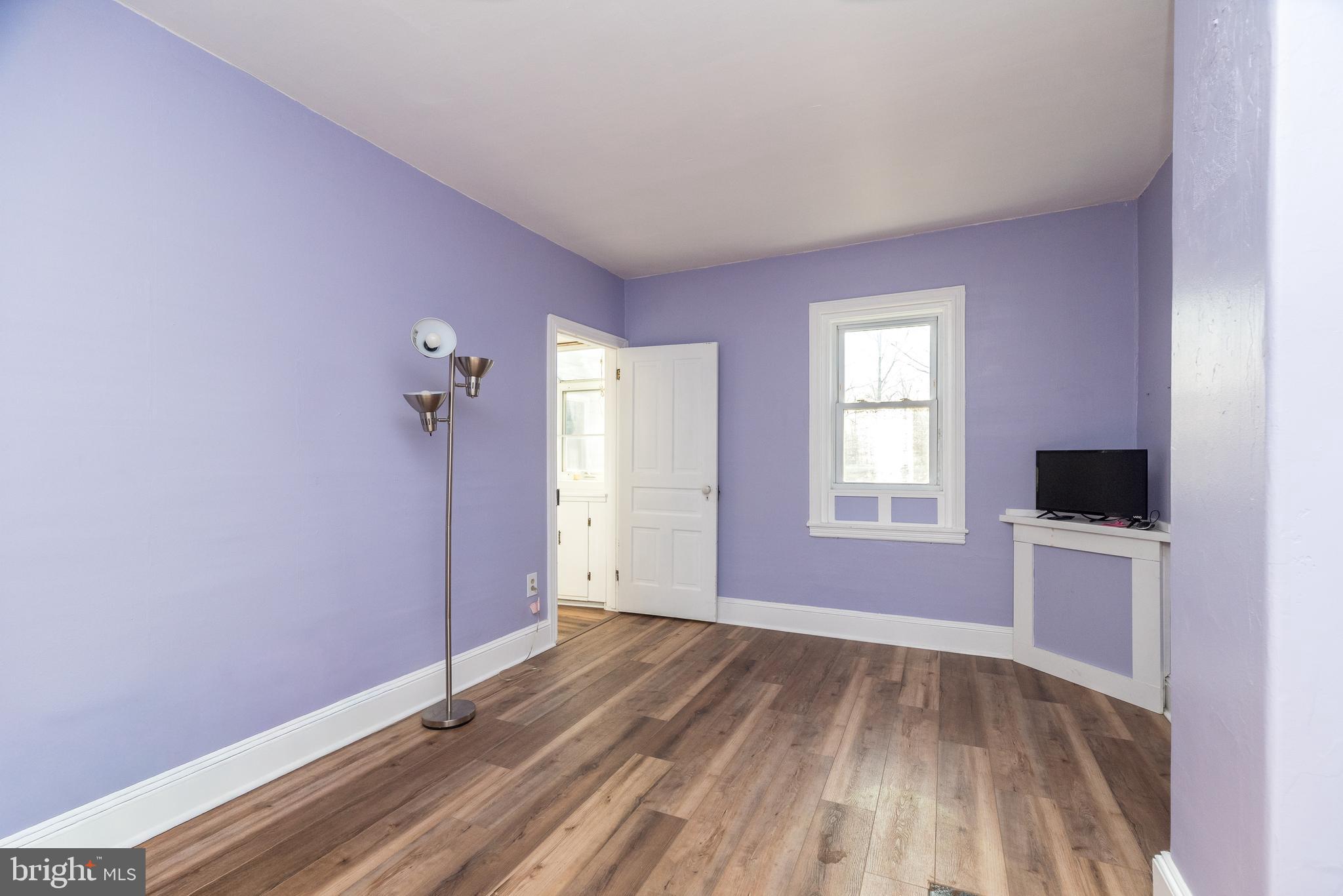 4924 Ridge Avenue Feasterville-Trevose, PA 19053 - Photo 26 of 38 an empty room with windows