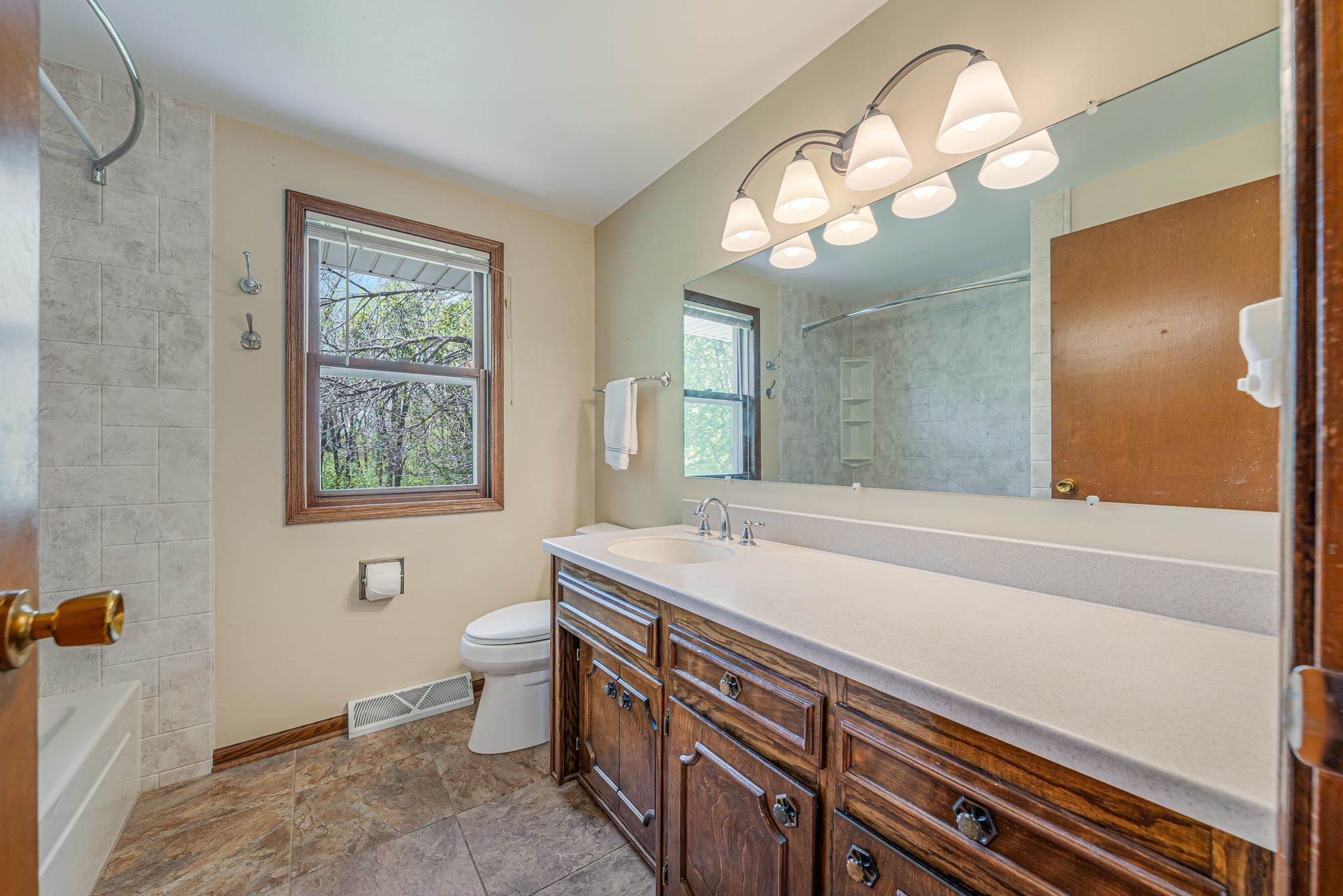 3258 Peterson Road Green Bay, WI 54311 - Photo 21 of 34