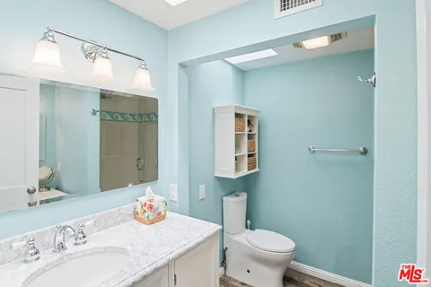 $1,390,000 | 19525 Starfish Lane, Huntington Beach, CA 92648