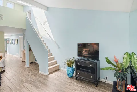 $1,390,000 | 19525 Starfish Lane, Huntington Beach, CA 92648