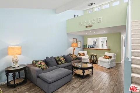 $1,390,000 | 19525 Starfish Lane, Huntington Beach, CA 92648