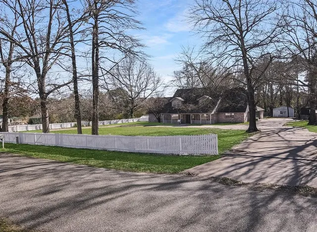 $449,000 | 2607 Lonnie Lane, Texarkana, TX 75501