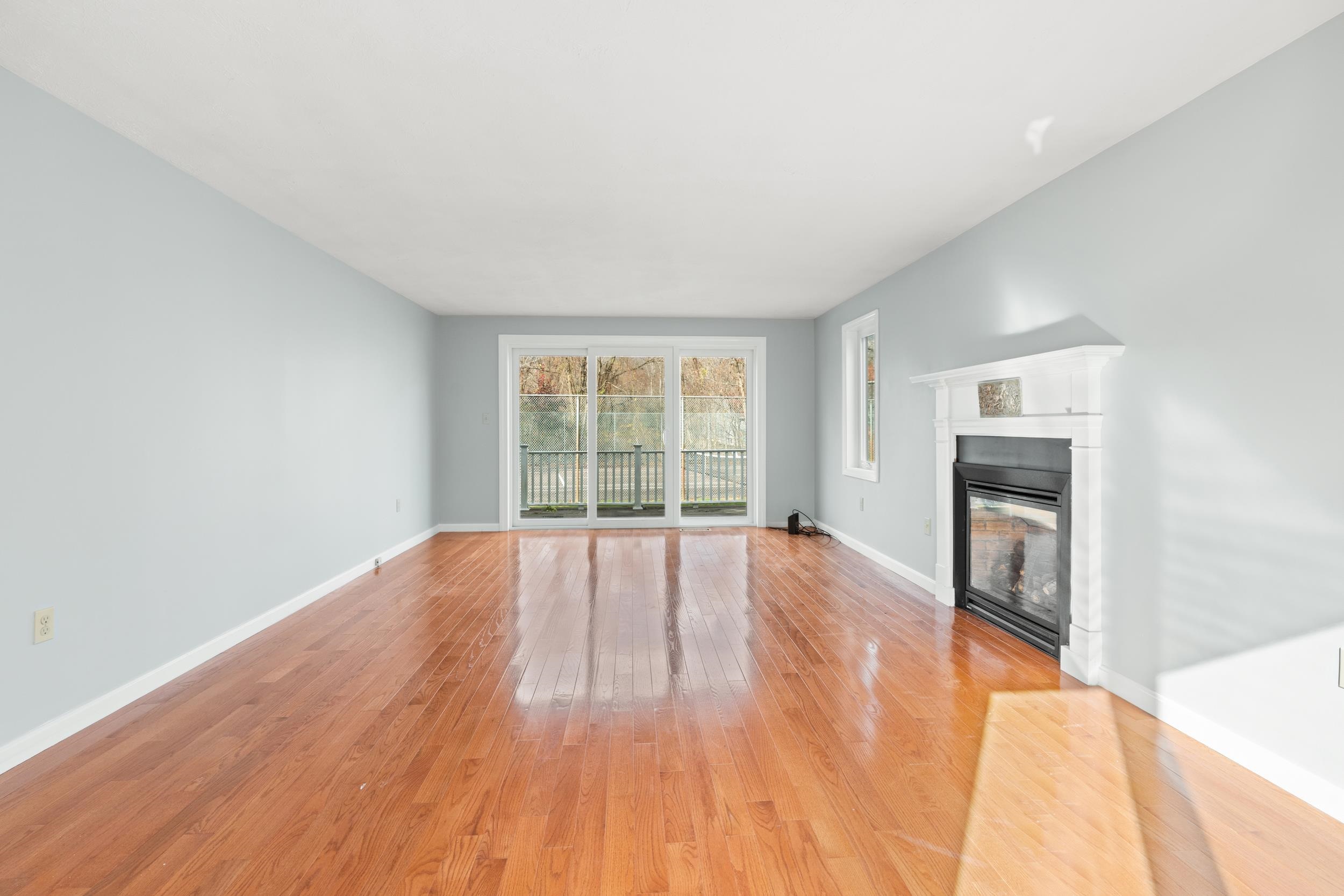 7 Rye Place Nashua, NH 03063 - Photo 7 of 34