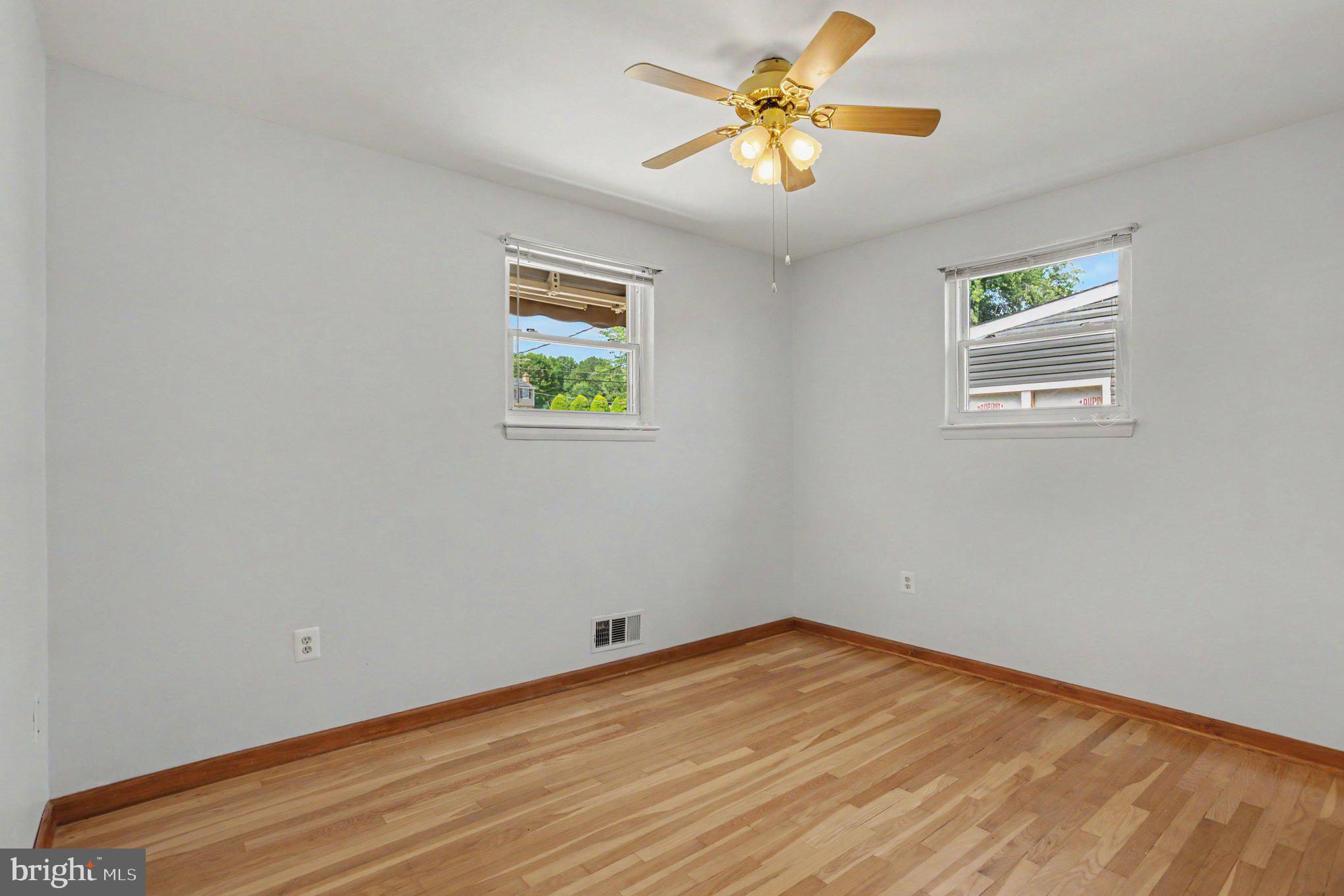 9618 Dundawan Road Nottingham, MD 21236 - Photo 20 of 39 Bedroom 2