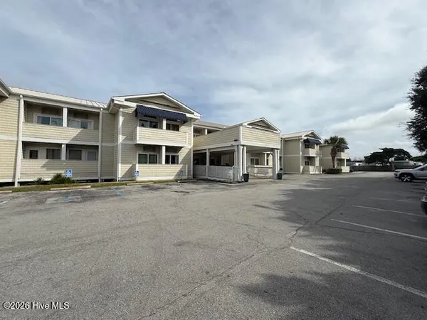 $159,900 | 602 West Fort Macon Road, Unit 132, Atlantic Beach, NC 28512