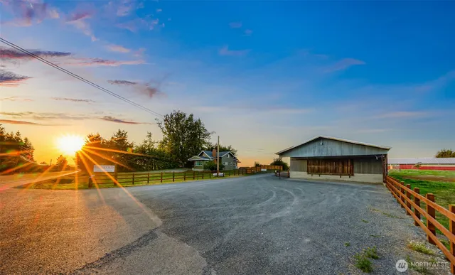 $2,275,000 | 504 East Smith Road, Bellingham, WA 98226